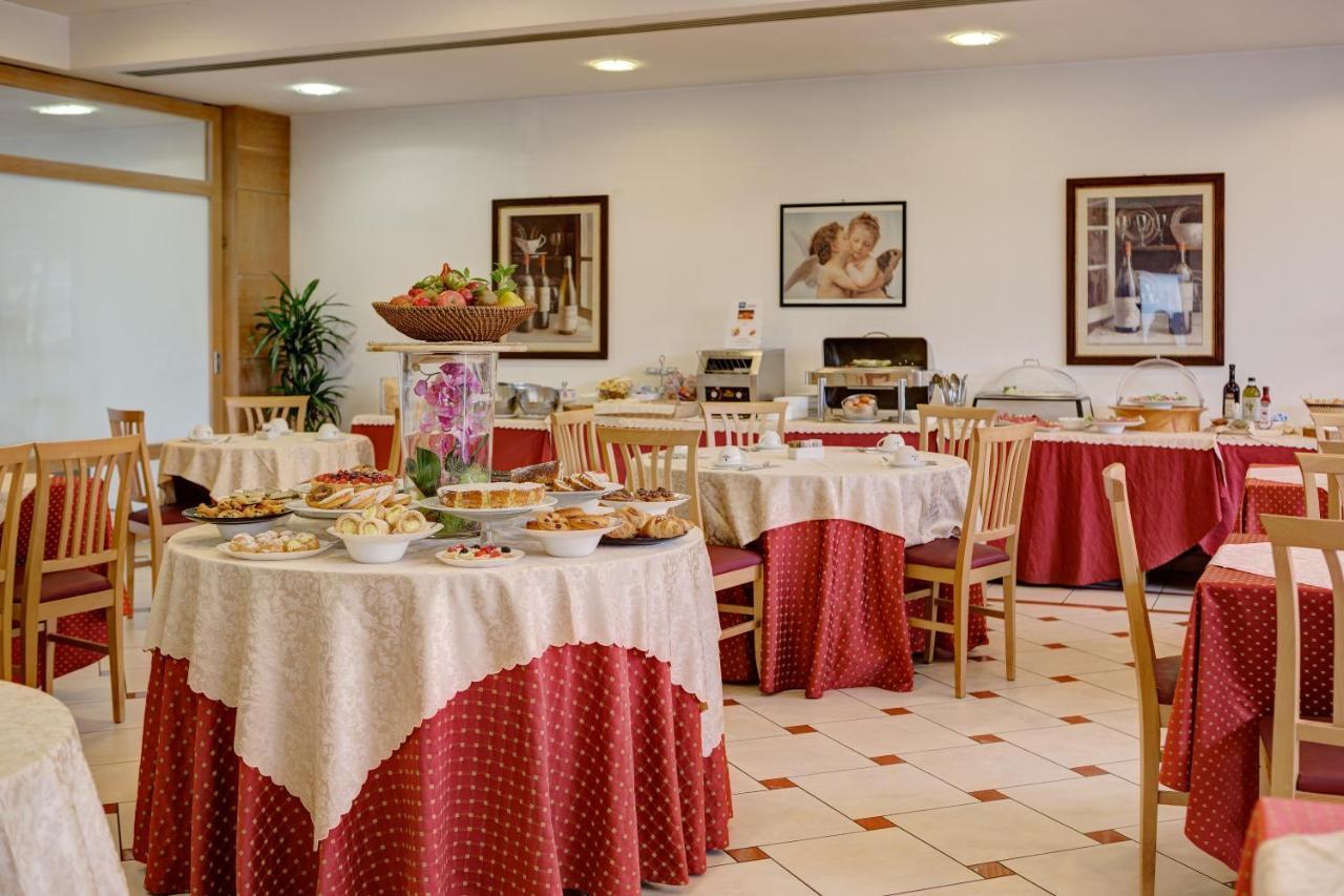 Ih Hotels Firenze Business Scandicci Kültér fotó